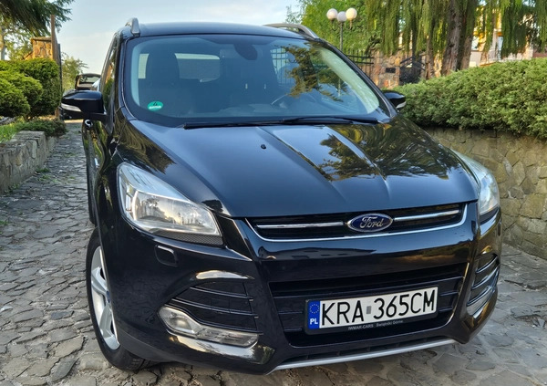 Ford Kuga cena 52900 przebieg: 159000, rok produkcji 2014 z Szczucin małe 562
